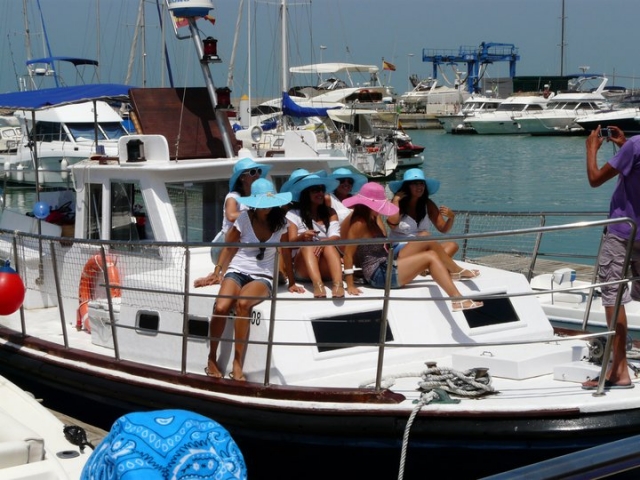 despedida de solteras con chipiona charter